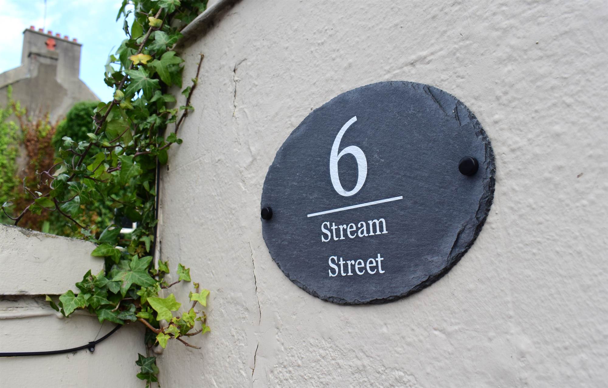 6 Stream Street